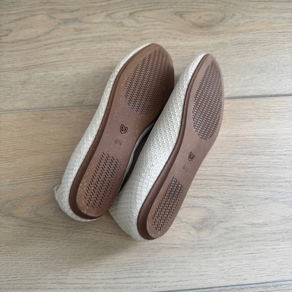 Rothy's The Square Wrap - Blanc Size 6.5 - Picture 4 of 4